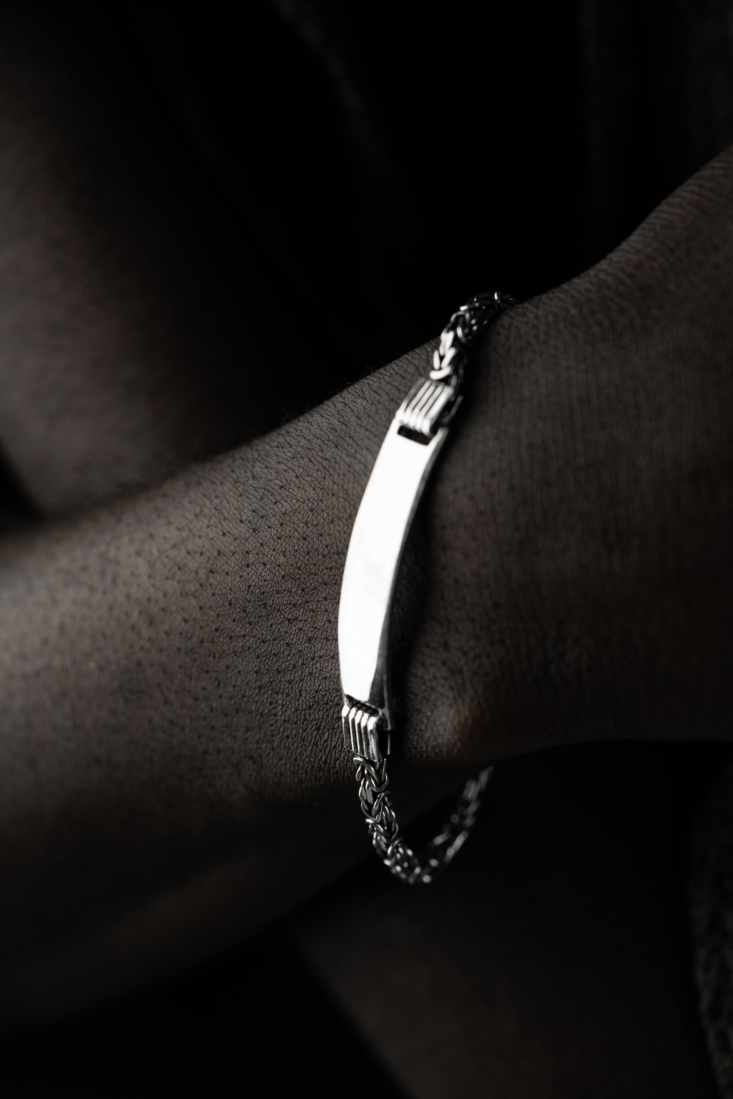 KÖNIGSARMBAND MIT GRAVUR aus 925 Silber - Eleganter Armband - AURIME