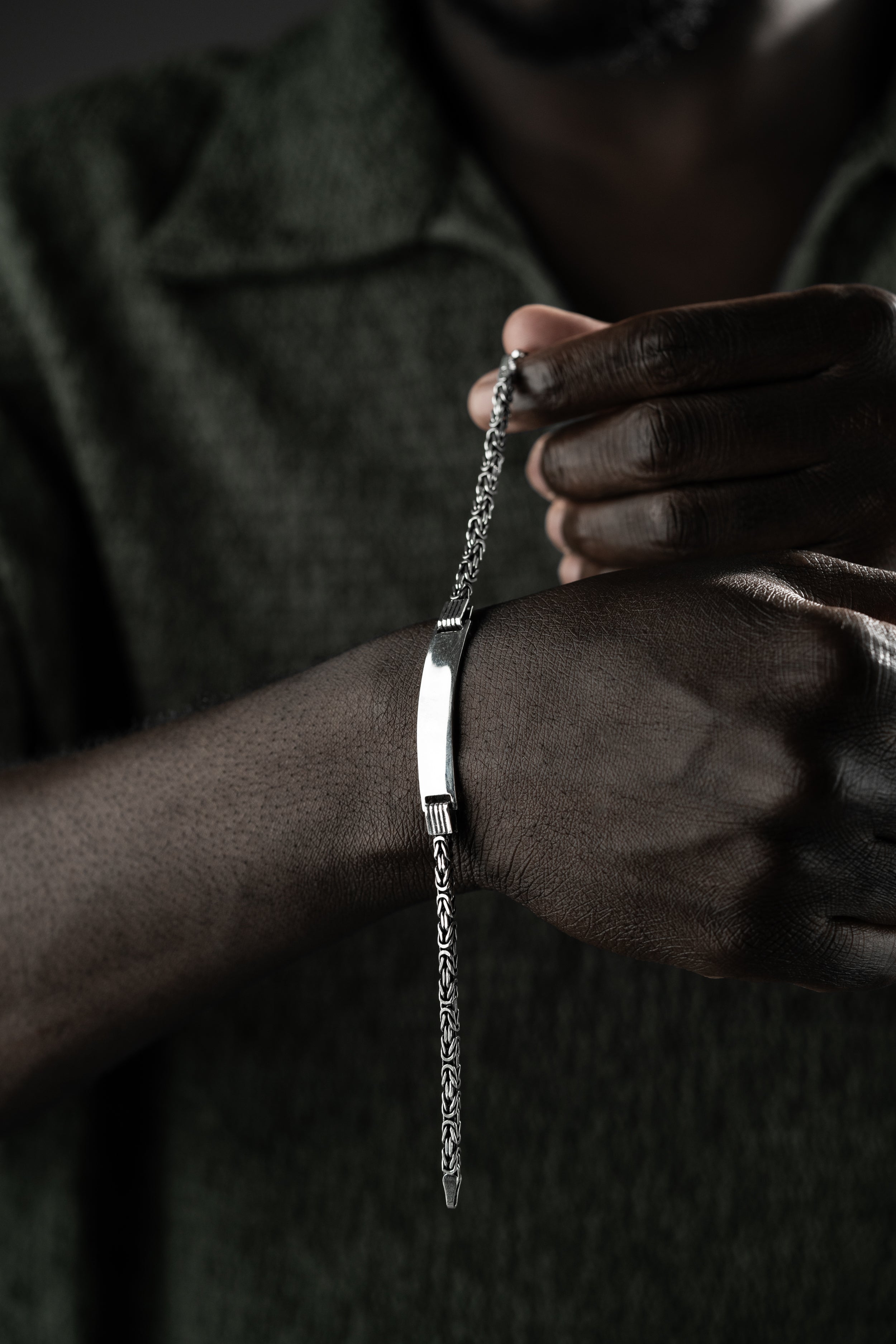 KÖNIGSARMBAND MIT GRAVUR aus 925 Silber - Eleganter Armband - AURIME