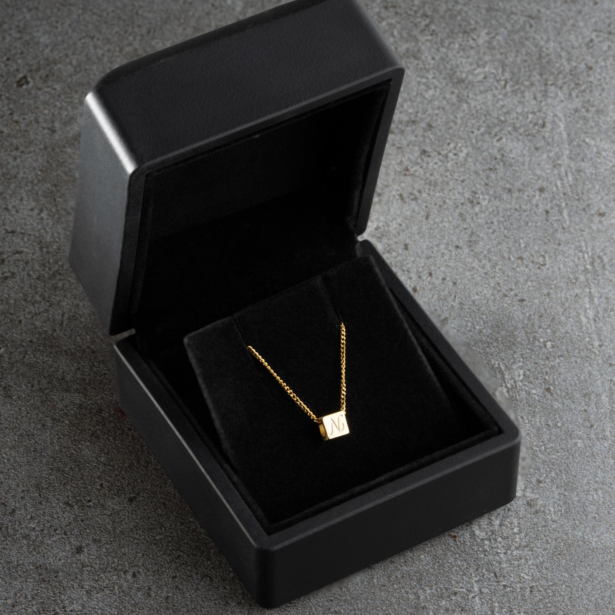 WÜRFEL BUCHSTABEN HALSKETTE aus 925 Silber - Eleganter Halskette - AURIME