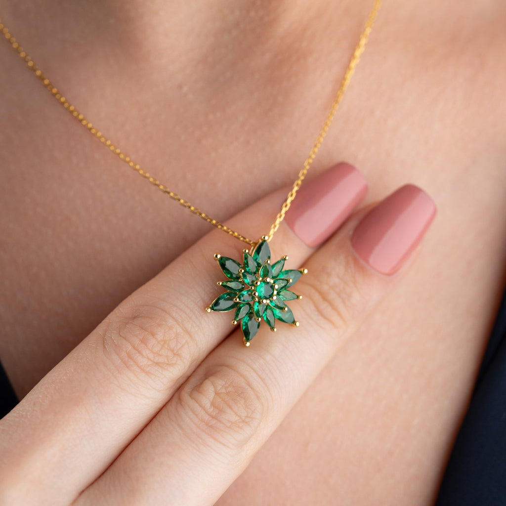 GRÜN LOTUS HALSKETTE aus 925 Silber - Eleganter Halskette - AURIME