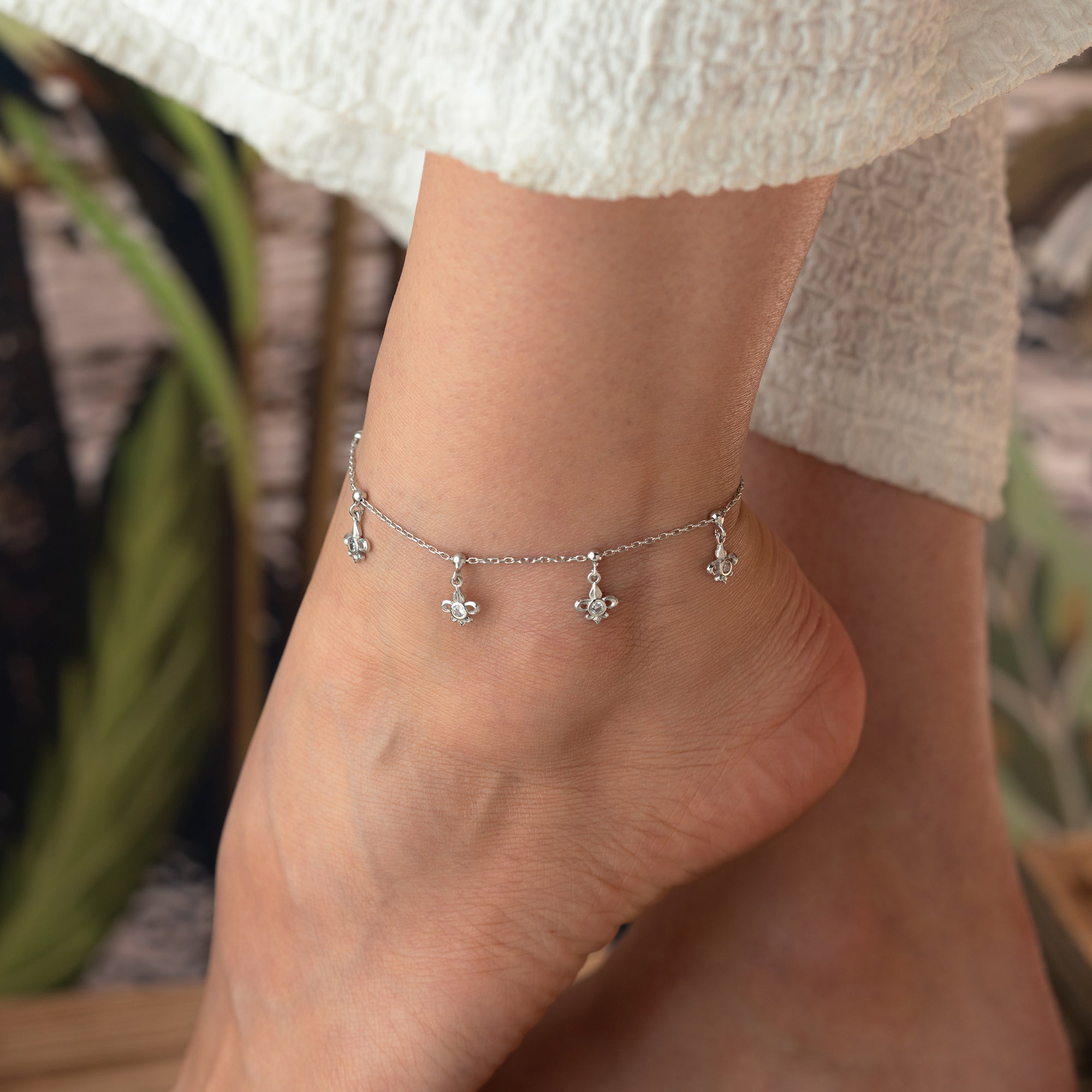 NOVA FUSSKETTE aus 925 Silber - Eleganter Halskette - AURIME