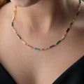 Bunte MIELYA Farbige Kette aus 925 Silber von AURIME, detailreiche Schmuckstück mit bunten Perlen und Silberverschluss.