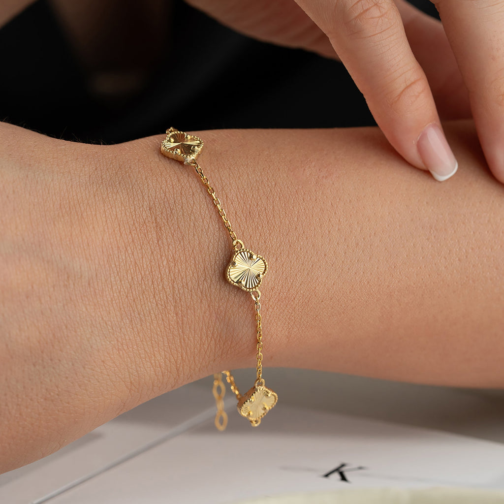 CELEBRTY KLEE ARMKETTE aus 925 Silber - Eleganter Halskette - AURIME