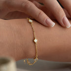 MINIMAL WEISSE KLEE ARMKETTE aus 925 Silber - Eleganter Halskette - AURIME