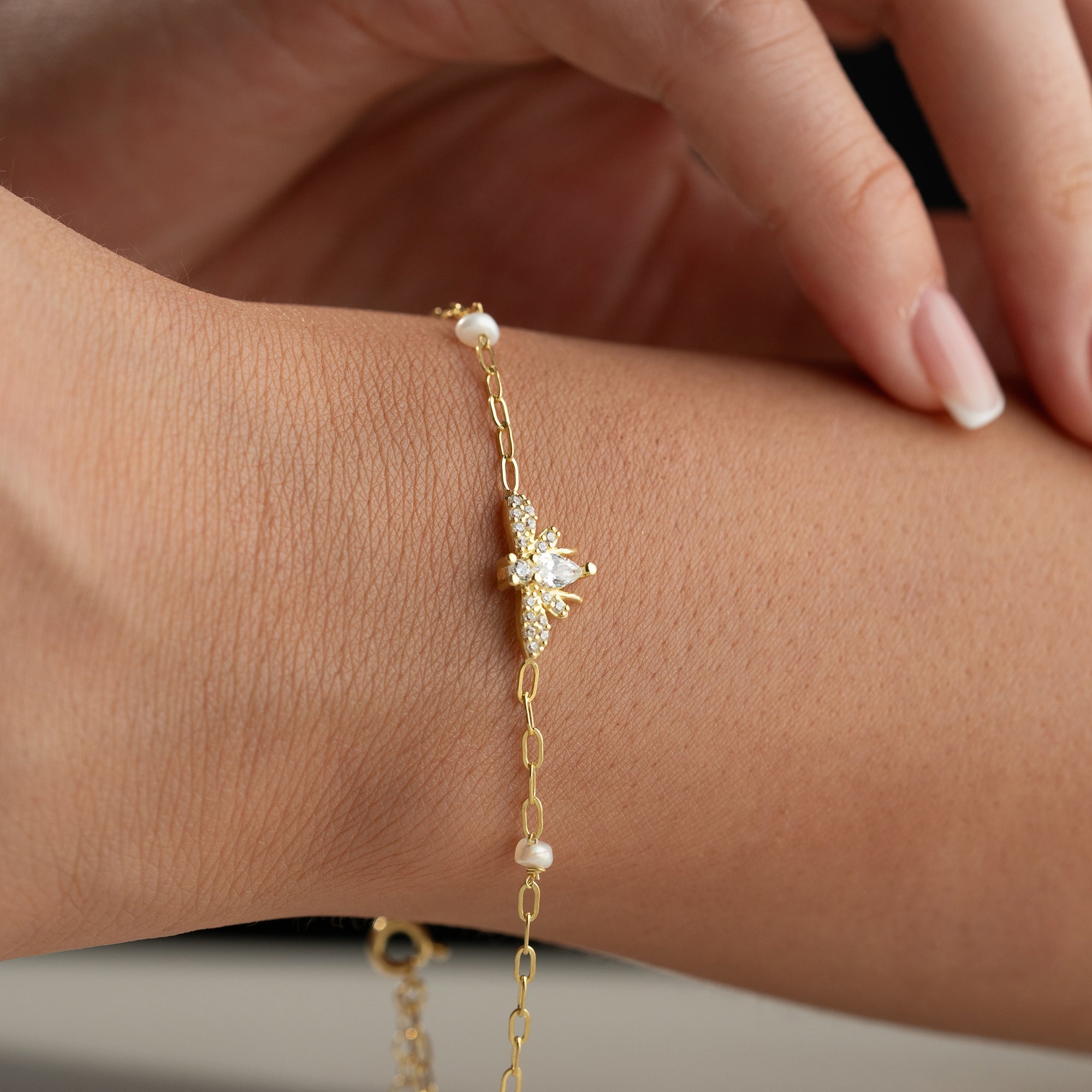 MIE PEARL ARMBAND aus 925 Silber - Eleganter Armband - AURIME