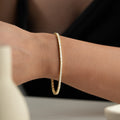 NIVUDE BAGEUETTE Armband aus 925 Silber von AURIME, Detailaufnahme des eleganten silbernen Schmuckstücks