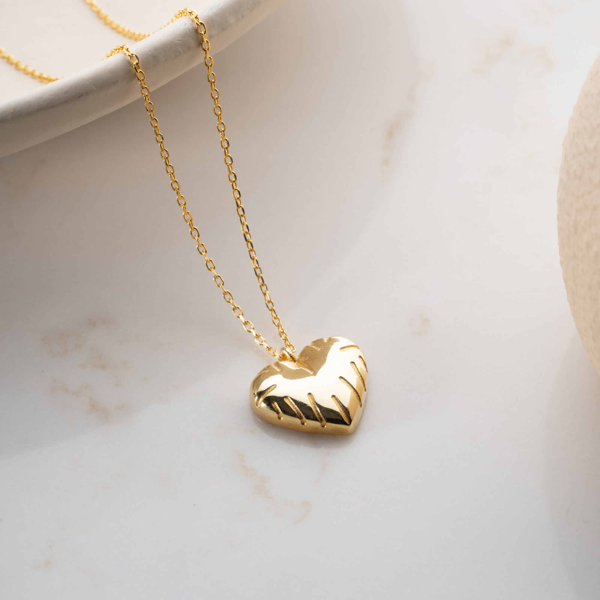 BOMB HERZ HALSKETTE aus 925 Silber - Eleganter Halskette - AURIME