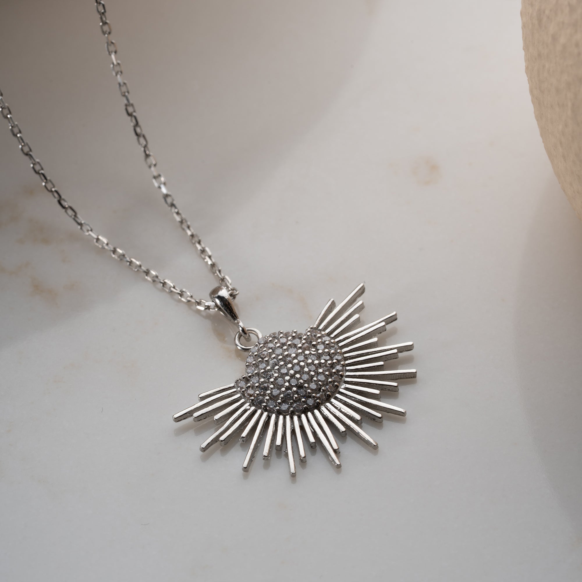 SUN HALSKETTE aus 925 Silber - Eleganter Halskette - AURIME