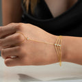 Sterling Silber MIBUZU Handkette von AURIME, feine silberne Handkette mit filigranen Details, auf heller Oberfläche fotografiert