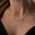 Arabische Namensketten aus 925 Silber mit Zirkonia, personalisierbar, von AURIME, detailreiche Kette mit Namensgravur.