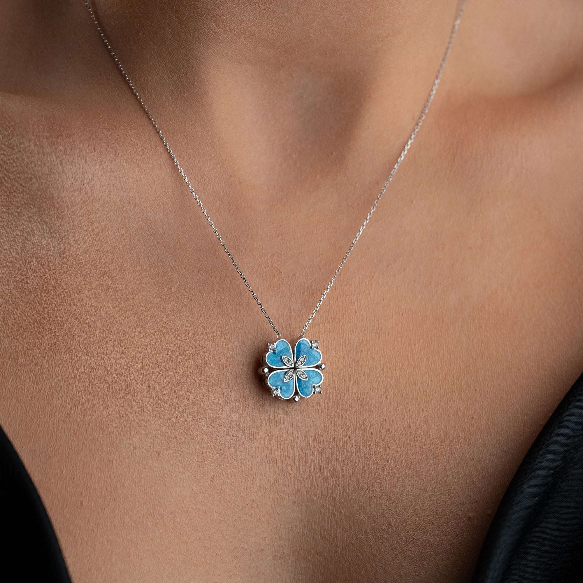 MAGNETISCHE BLUME HALSKETTE | 925 SILBER