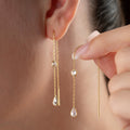 925 Silber TIE DROP Ohrringe von AURIME, elegante hängende Ohrschmuck mit filigranem Design, auf einem weißen Hintergrund.