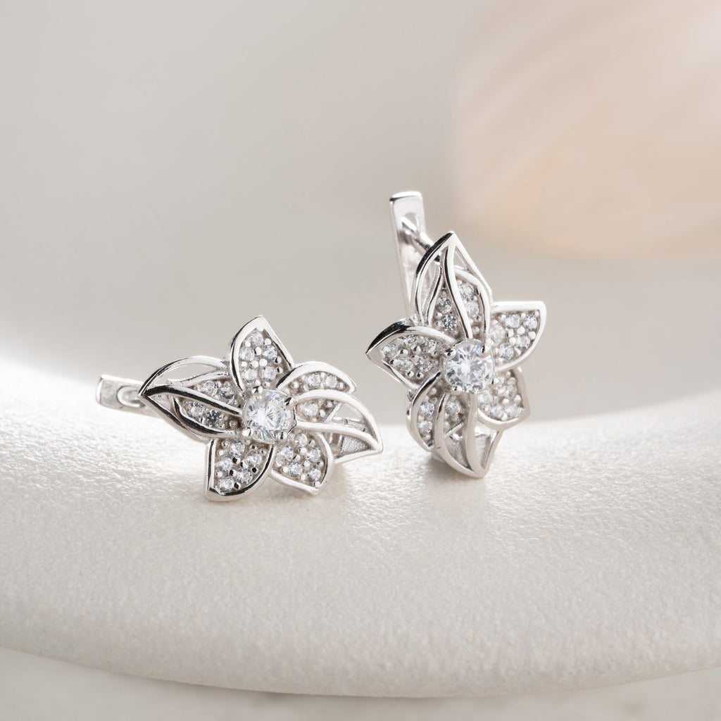 MINIMALISTISCHE SILBERBLUME MIT STEIN OHRRINGE | 925 SILBER
