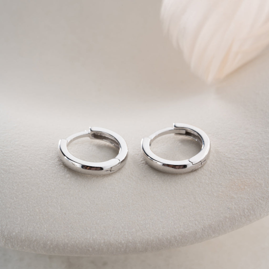 MINIMALISTISCHER BASIC-SILBERRING OHRRINGE | 925 SILBER