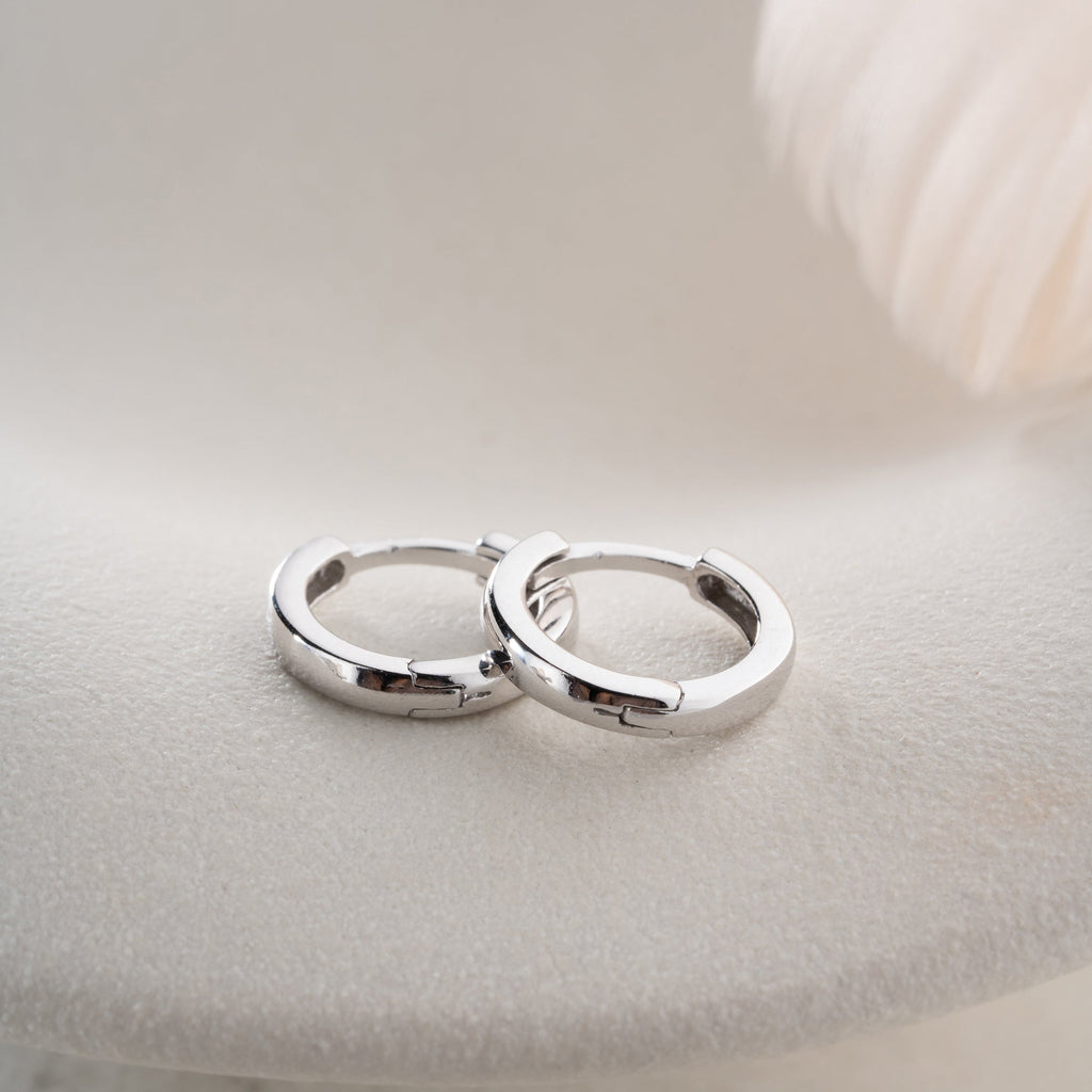 MINIMALISTISCHER BASIC-SILBERRING OHRRINGE | 925 SILBER
