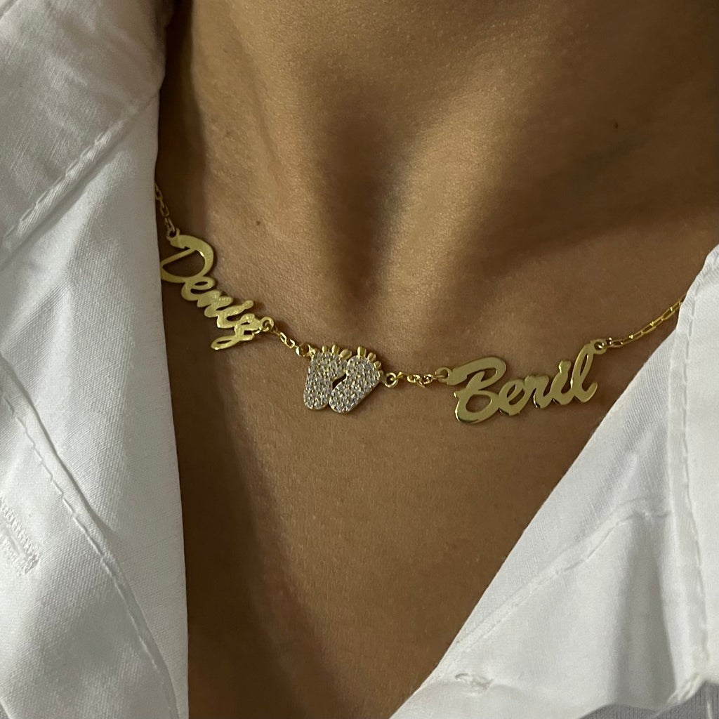 NAMENSKETTE MIT 2 WUNSCHNAMEN BABYFUSS aus 925 Silber - Eleganter Halskette - AURIME