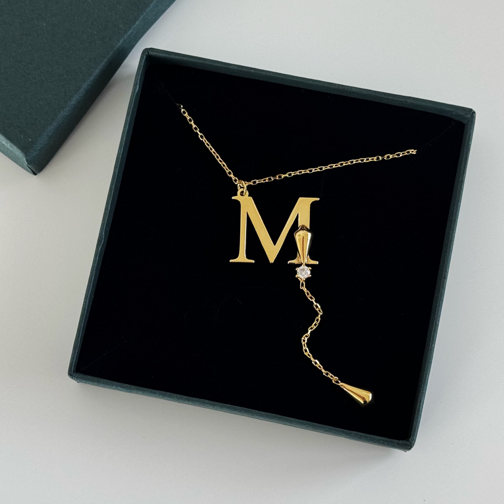 ALYA BUCHSTABEN HALSKETTE aus 925 Silber - Eleganter Halskette - AURIME