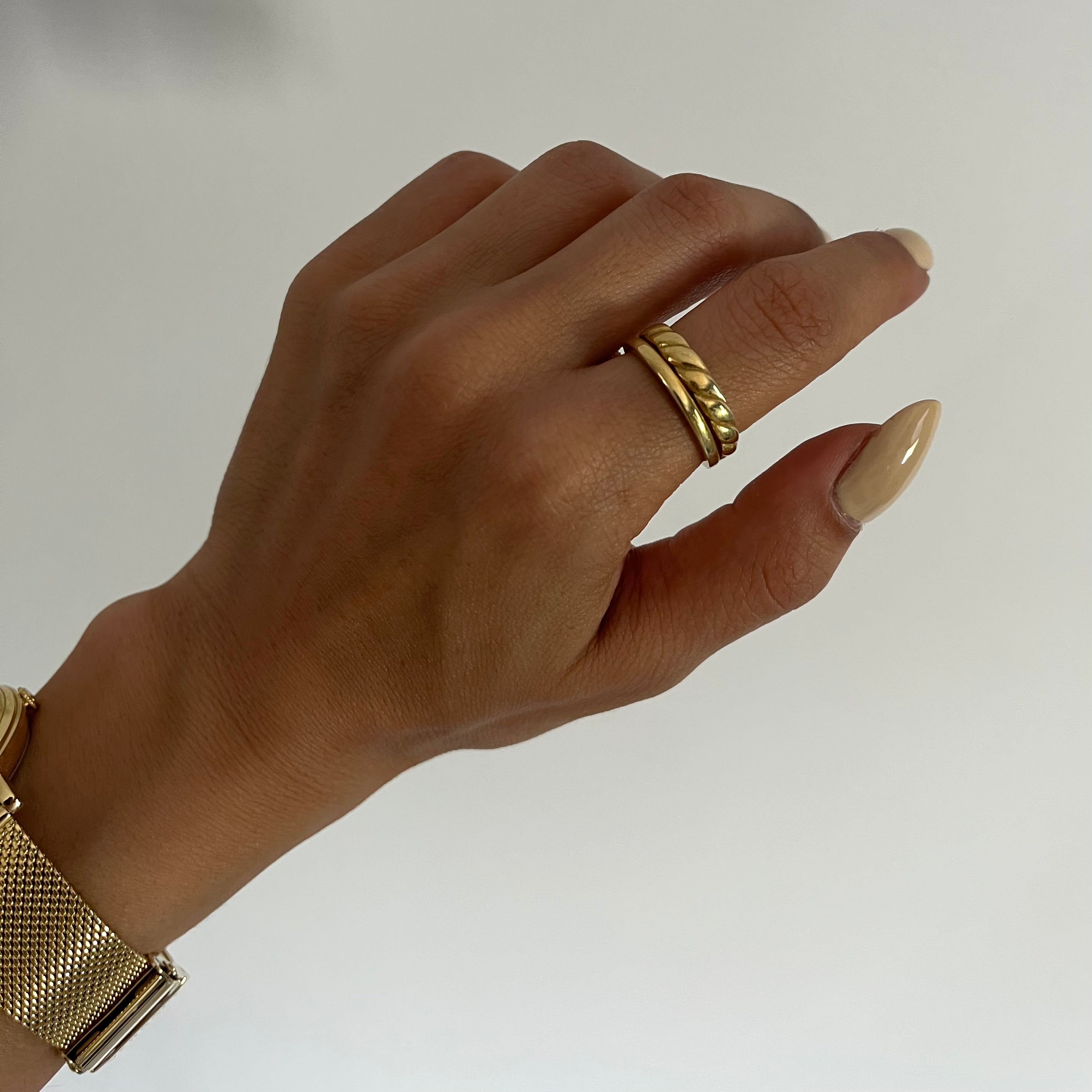 Hollis Ring (6985708797997)