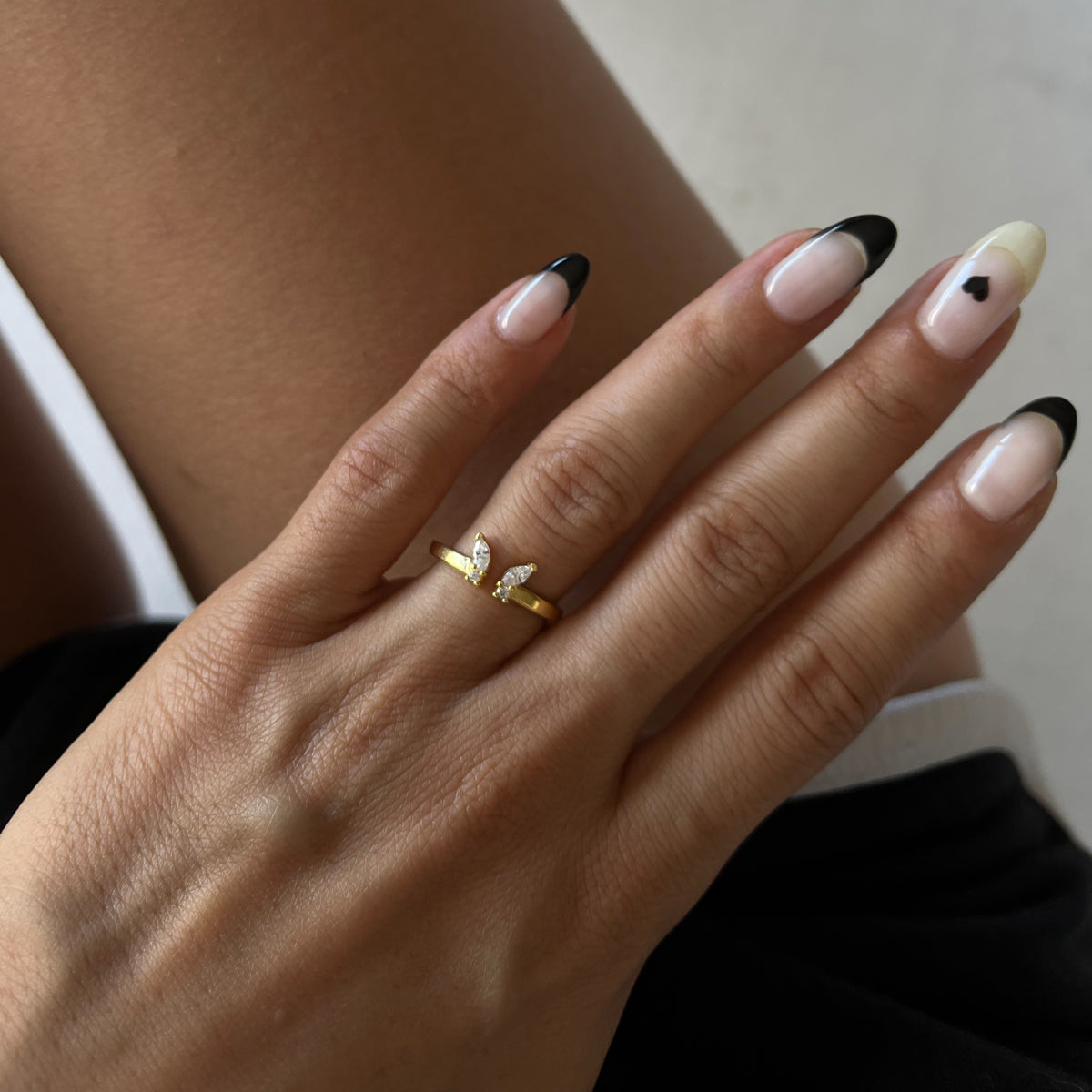 ZIRKONIA BUTTERFLY RING aus 925 Silber - Eleganter Ring - AURIME
