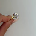 Oval Big Stein Ring aus 925 Silber von AURIME, detailreiche Schmuckring mit ovalem Design, sichtbar auf dem Bild.