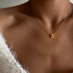 MINI BUCHSTABEN HALSKETTE aus 925 Silber - Eleganter Halskette - AURIME