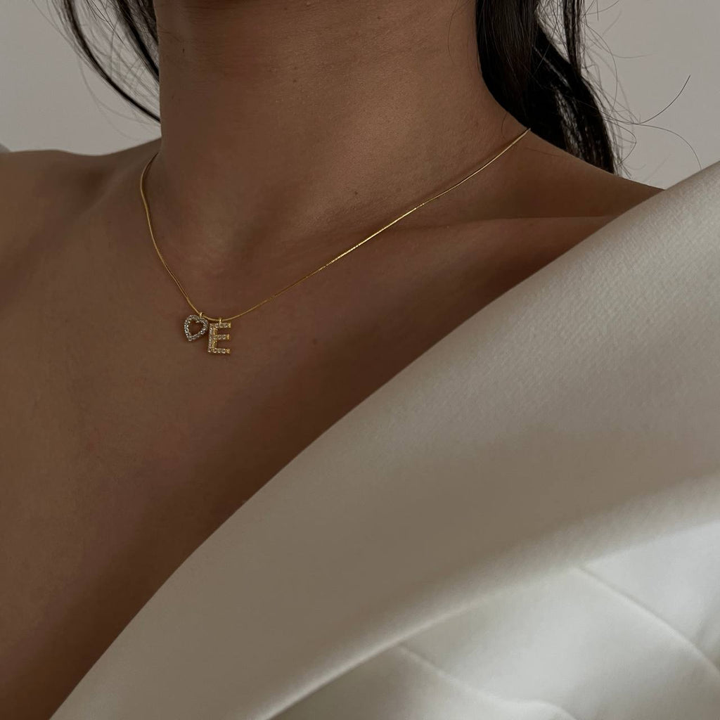 MINI ZIRKONIA HERZ HALSKETTE MIT INITALIEN aus 925 Silber - Eleganter Halskette - AURIME