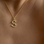 PEARL X ZIRKONIA BUCHSTABENKETTE aus 925 Silber - Eleganter Halskette - AURIME