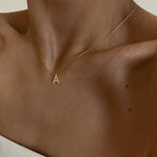 ZIRKONIA LETTER NECKLACE ITALI MINI aus 925 Silber - Hochwertiger Schmuck - AURIME