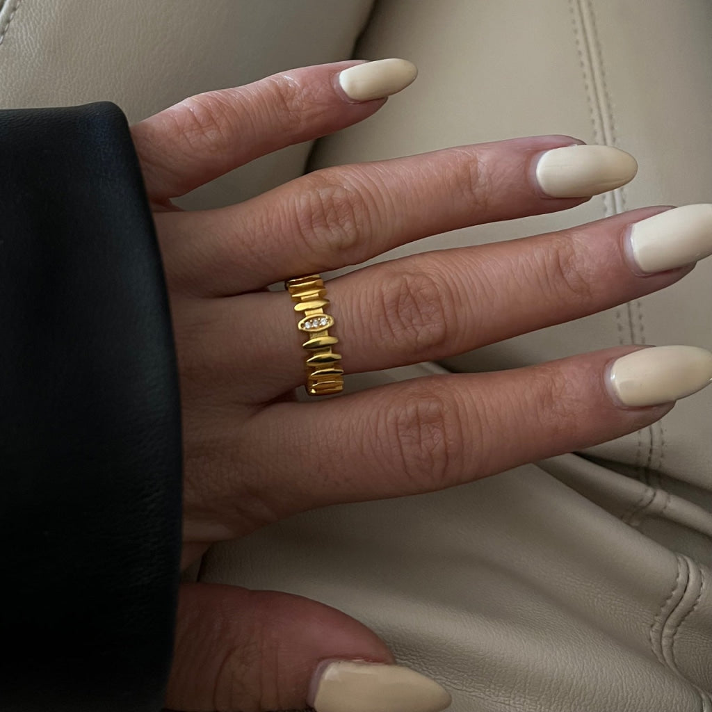 WAVE DESIGN ZIRKONIA RING aus 925 Silber - Eleganter Ring - AURIME
